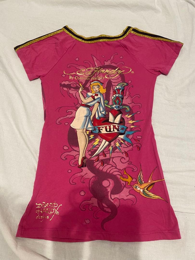 Ed Hardy by Christian Audigier ピンクTシャツ
