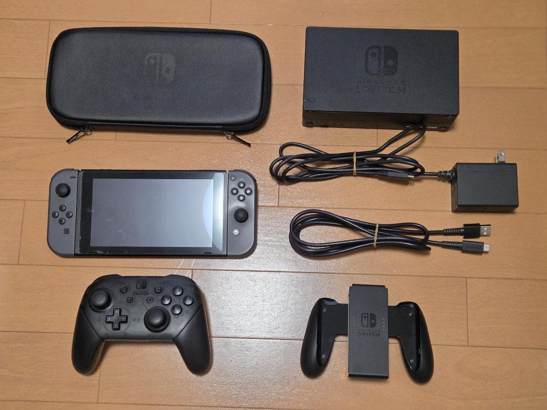 Nintendo Switch 本体 + Proコン（箱無し）