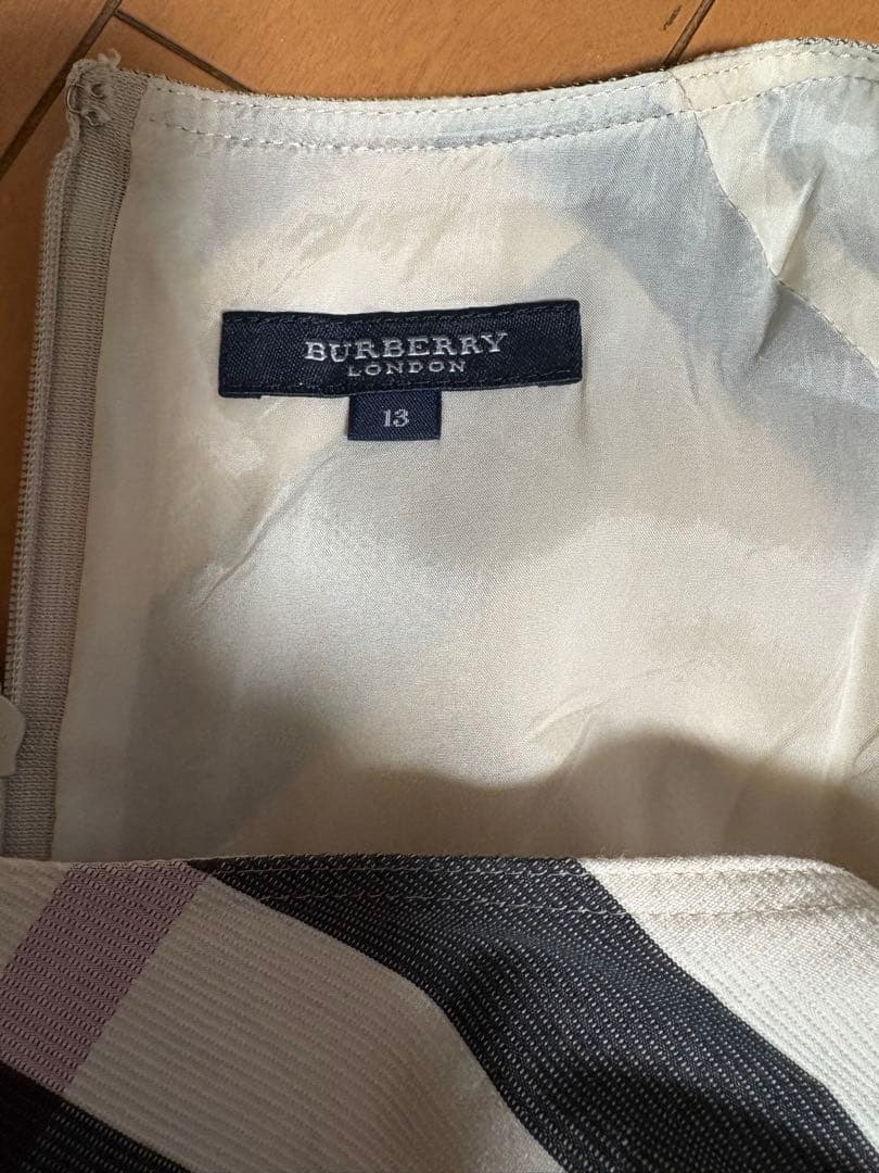 Burberryノースリーブワンピース13号LLサイズ