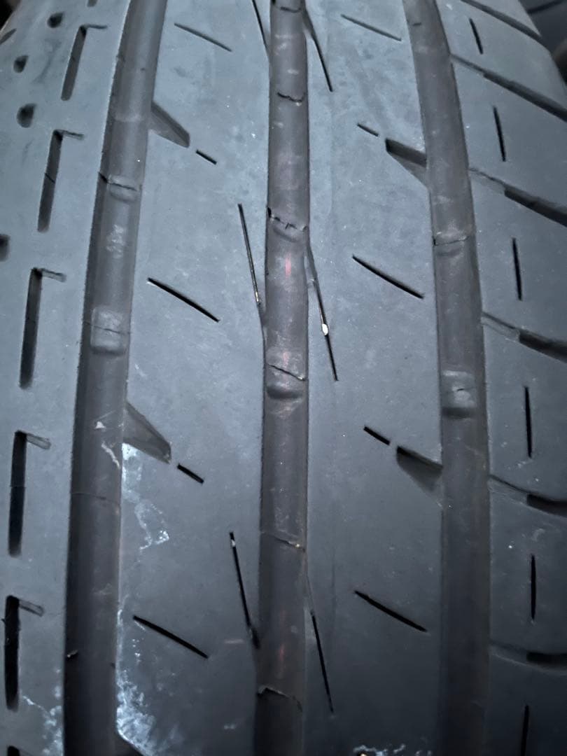 ②【送料無料、2本】235/50R18 ブリヂストン　LUFTRV