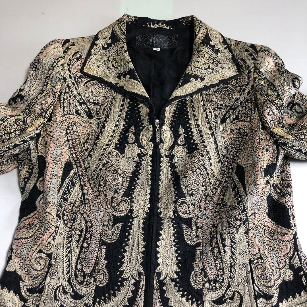 未使用級　銀座マギー　イネス　テーラードジャケット 黒と金の刺繍　シルク　ウール