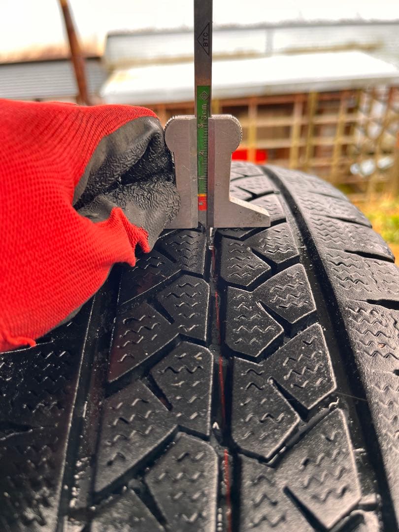 195/80R15 ①ブリヂストン