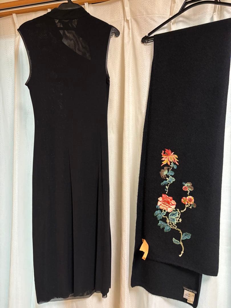 ビビアンタム　VIVIENNE TAM ワンピース0とストール