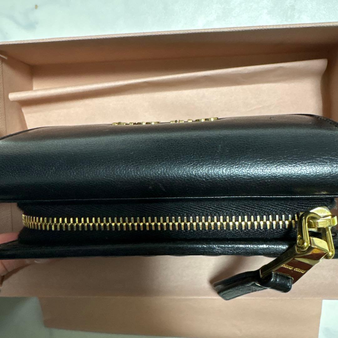Miu Miu マテラッセ 折りたたみ財布