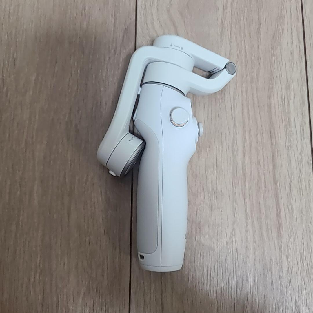 DJI Osmo Mobile 6 3軸スマートフォン用スタビライザー
