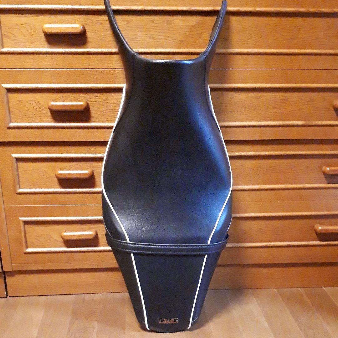 MT-09用　K&H　ハイシートA　パイピング