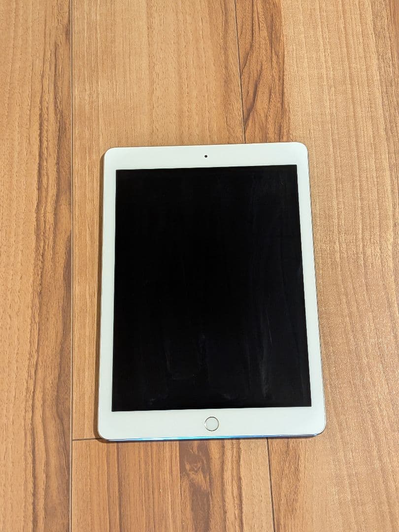 マ*ド様 Apple iPad pro シルバー 本体