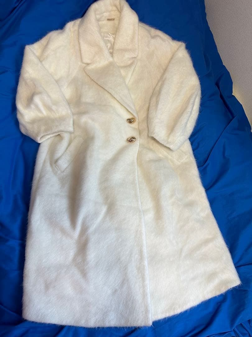 【美品】snidel 白いロングコート／ふわふわ／甘め上品／防寒