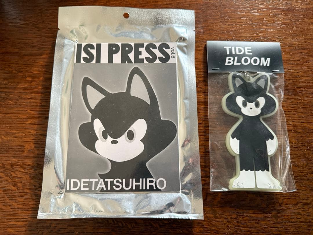 ISI PRESS vol.6 ＋ギャラリー限定キーホルダー 未開封