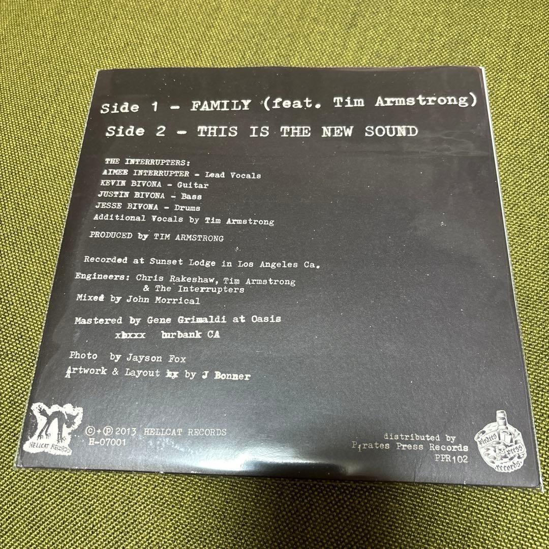 The Interrupters Family 7インチレコード　限定カラー盤