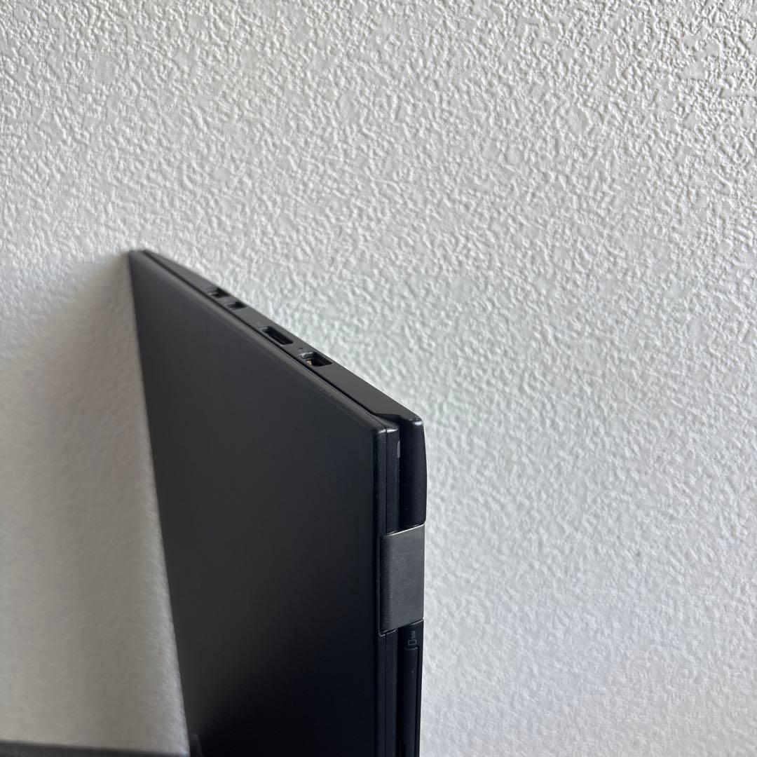 Lenovo thinkpad X1 Carbon i5-6300Uメモリ8GB