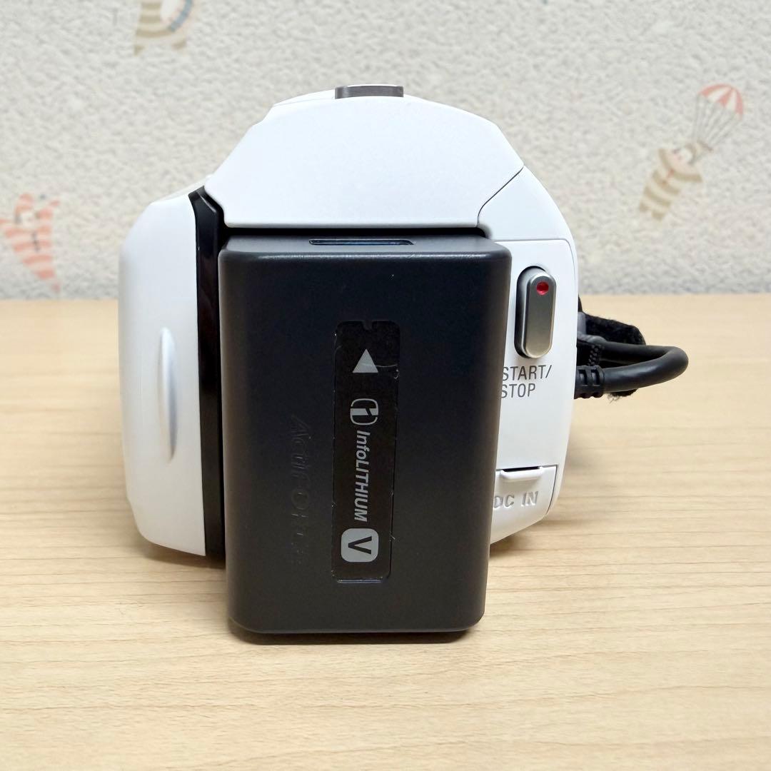 SONY ビデオカメラ　HDR-PJ680 プロジェクター機能付 ホワイト