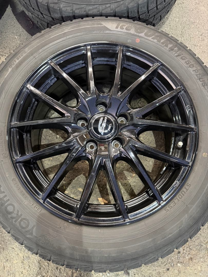 215/60R17 スタッドレス　アルミセット　17✖️7j エスティマ