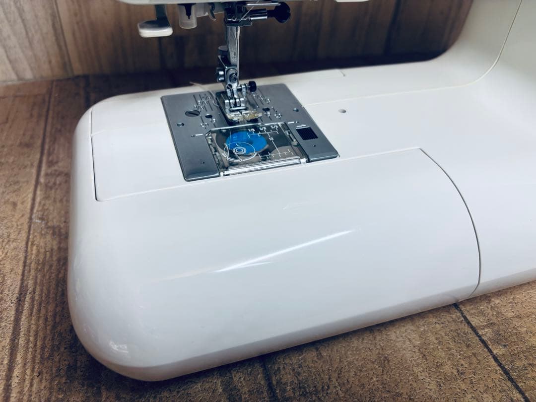 ジャノメ MP-330.模様も豊富なパワフル実用ミシン、押え完備！清掃整備済み