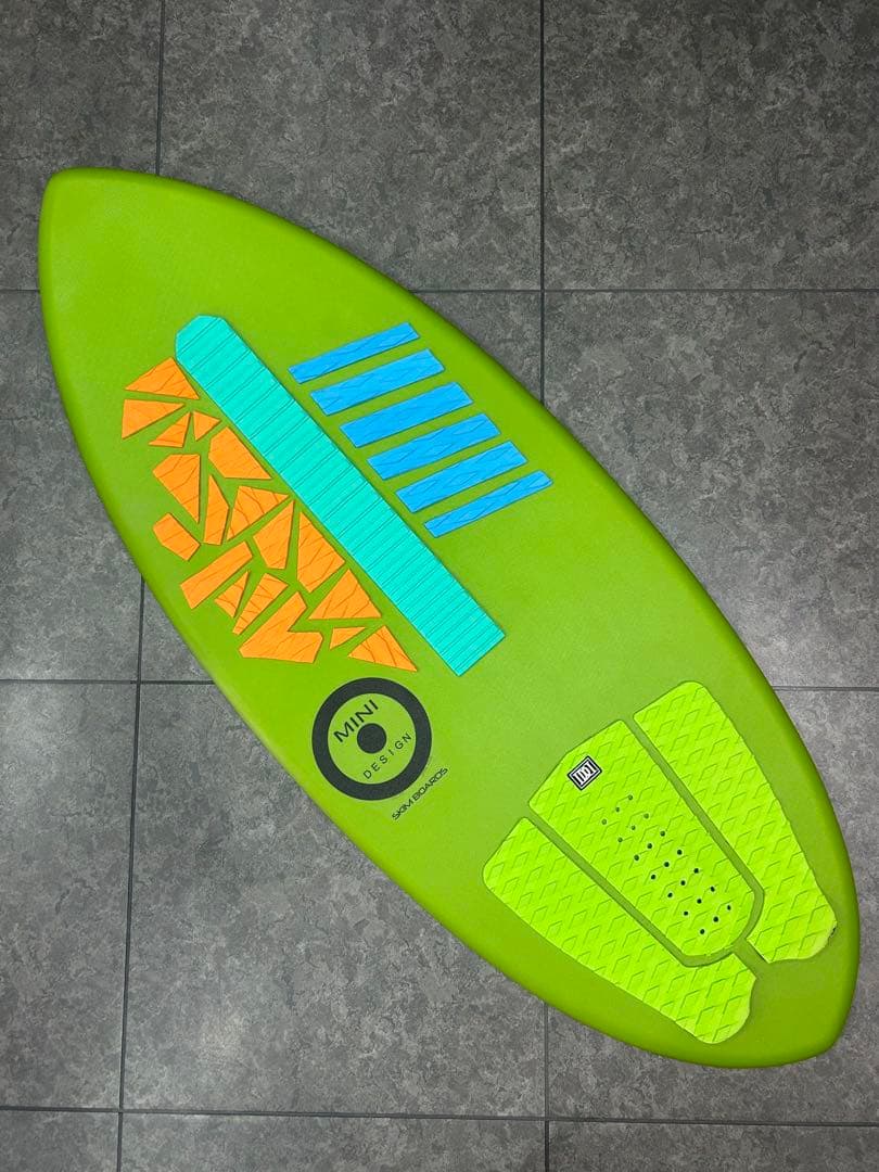 【送料込】 MINI DESIGN 上位モデル スキムボード 中古