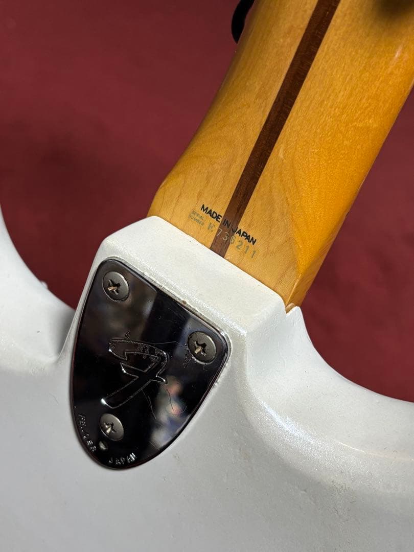 専用　Fender ST72R-55M?リバースヘッド フジゲン期 ストラト