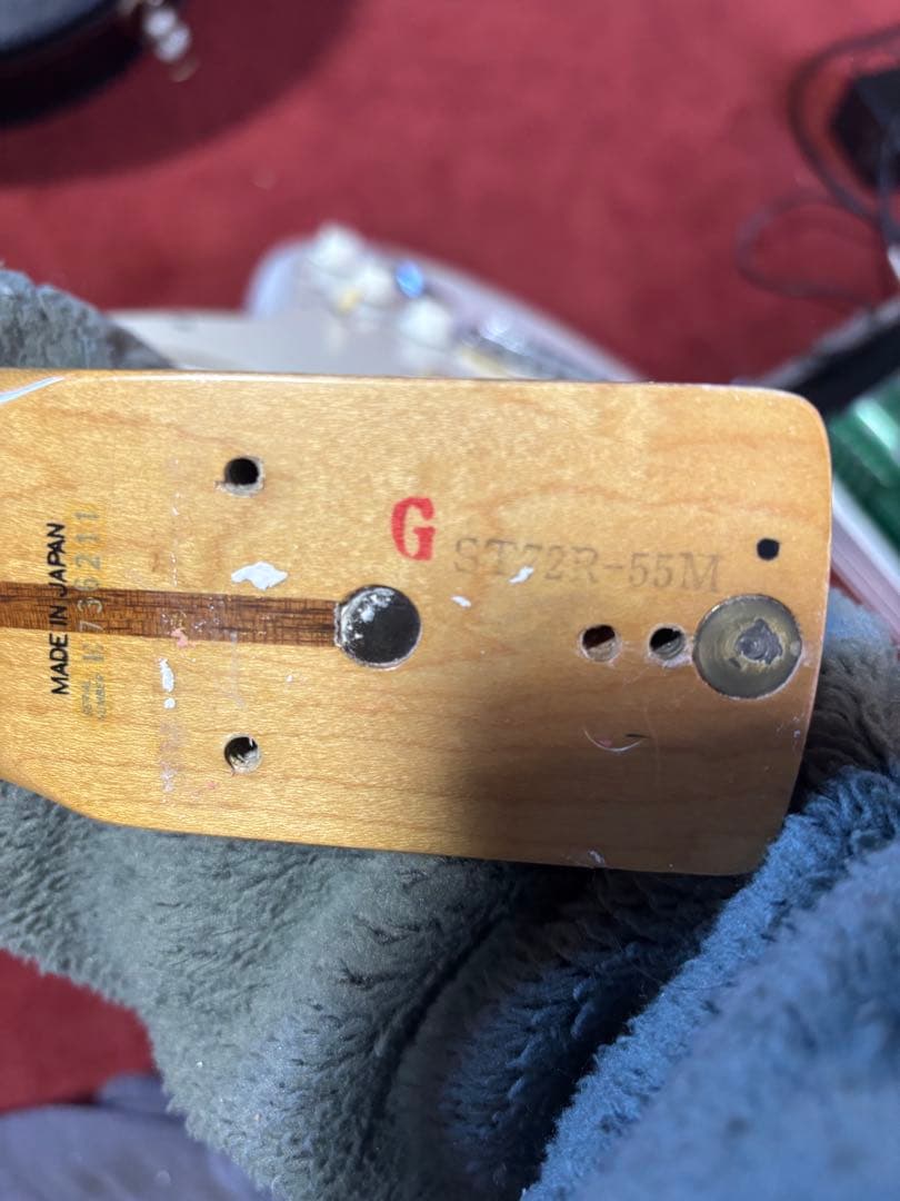 専用　Fender ST72R-55M?リバースヘッド フジゲン期 ストラト