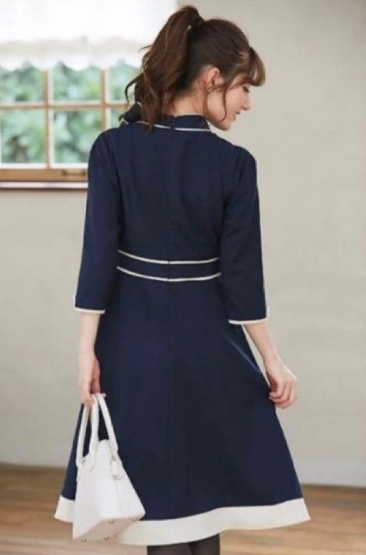 リカ 様新品タグ付き toccocloset 配色ラインボウタイリボンワンピース