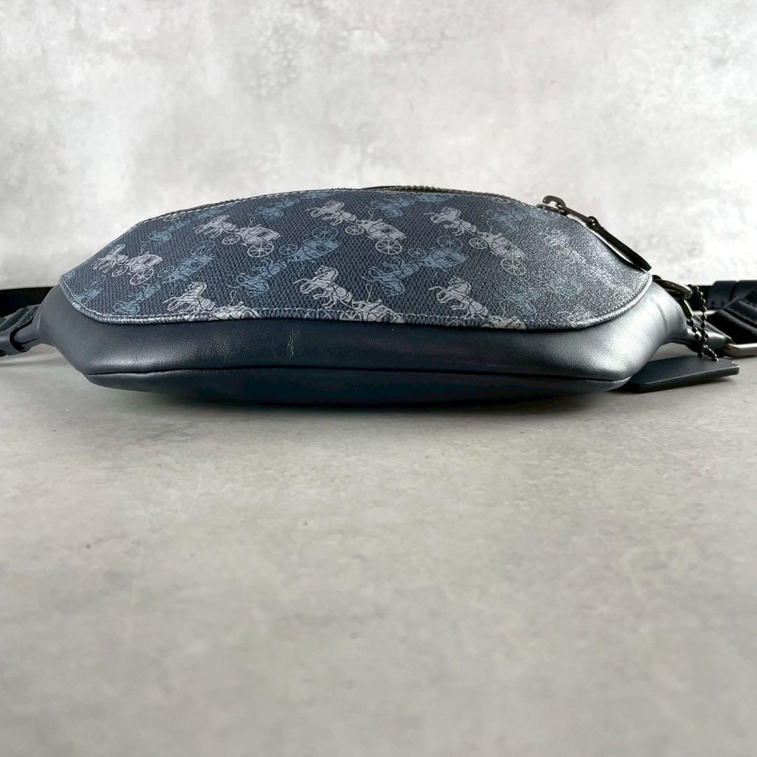 極美品◎COACH ボディバッグ ホースアンドキャリッジ レザー ネイビー