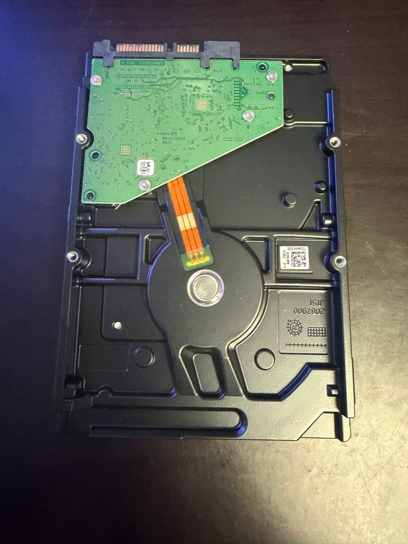 SEAGATE 4TB NAS用HDD 使用時間少なめ