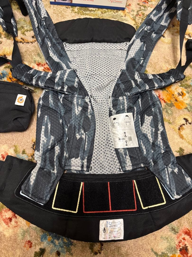 ergobaby OMNI breeze ペイントブラック