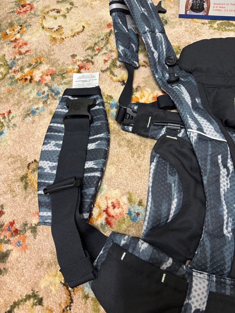 ergobaby OMNI breeze ペイントブラック