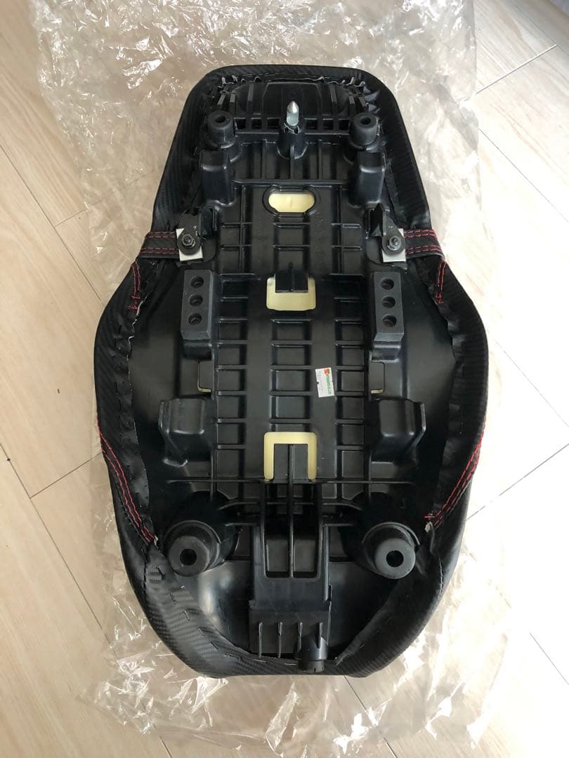 【GROM】エンデュランス バイクシート