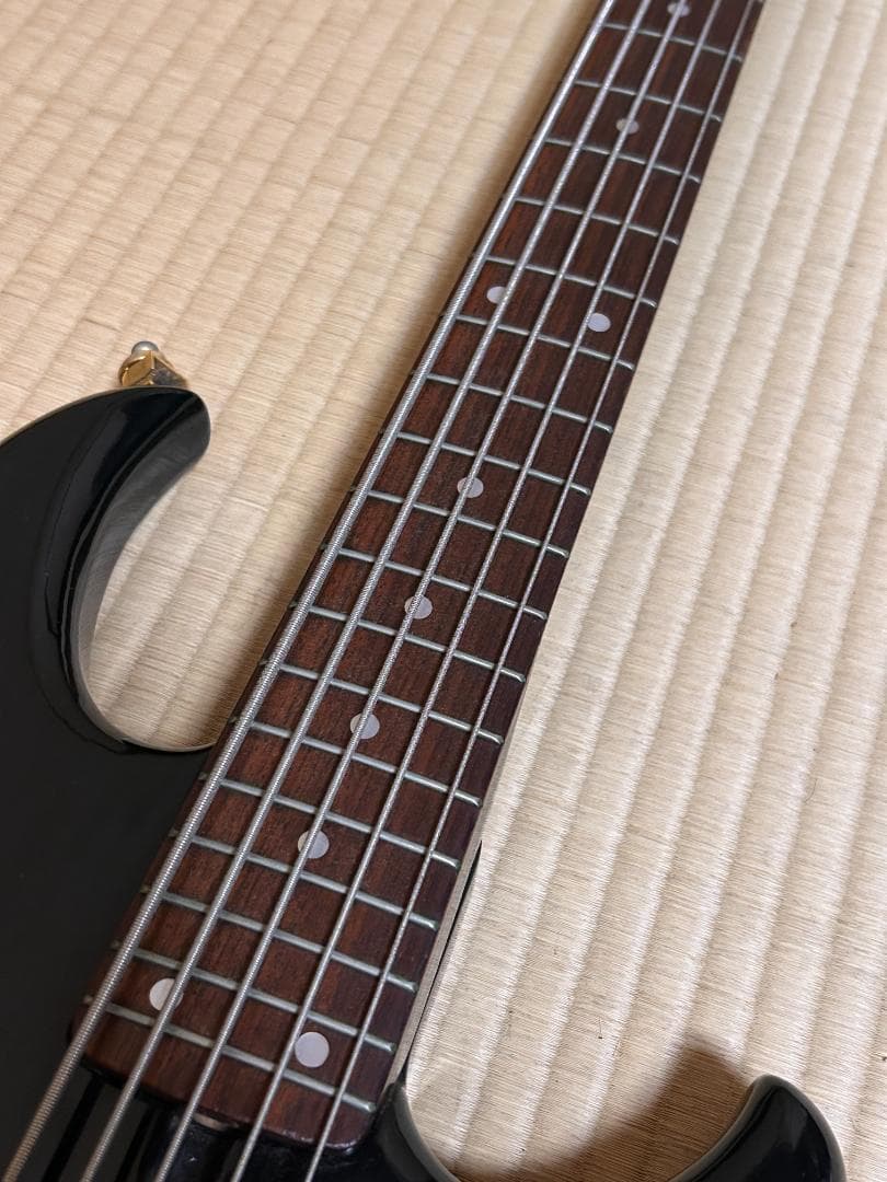 d*2様 Aria pro Ⅱ RSB DELUXE-5　5弦ベース