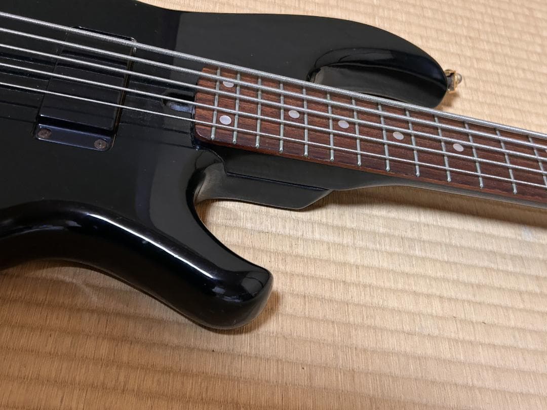 d*2様 Aria pro Ⅱ RSB DELUXE-5　5弦ベース