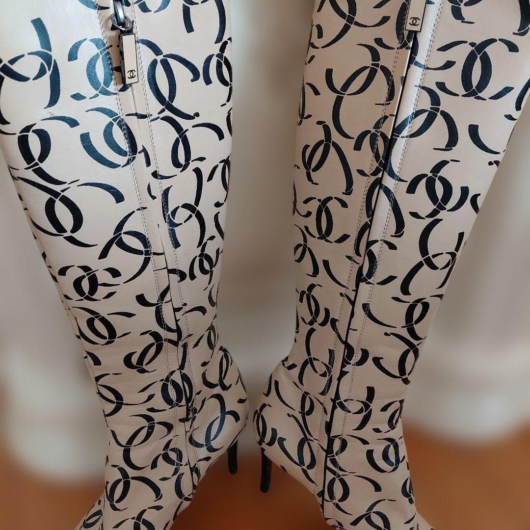 ノコノコ…希少ロゴパターン ロング ブーツ ベージュ×黒