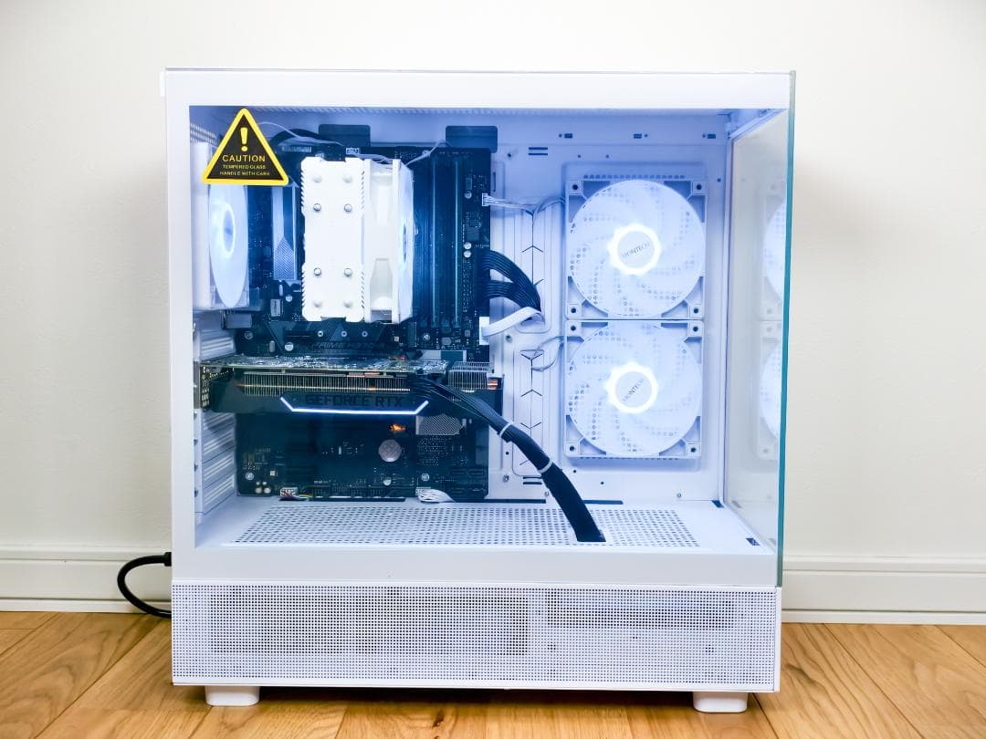 白ゲーミングPC RTX2060 i7-8700 新品ケース