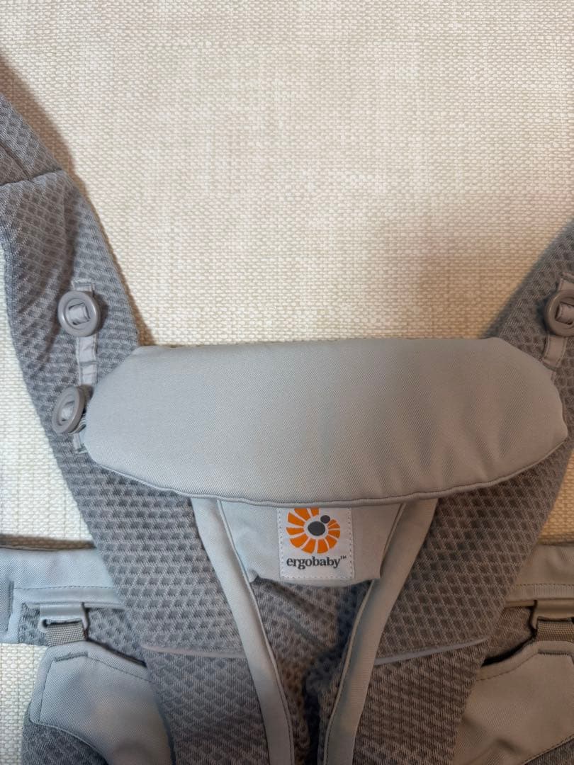 Ergobaby OMNI Breeze 抱っこ紐 パールグレー ポーチ付