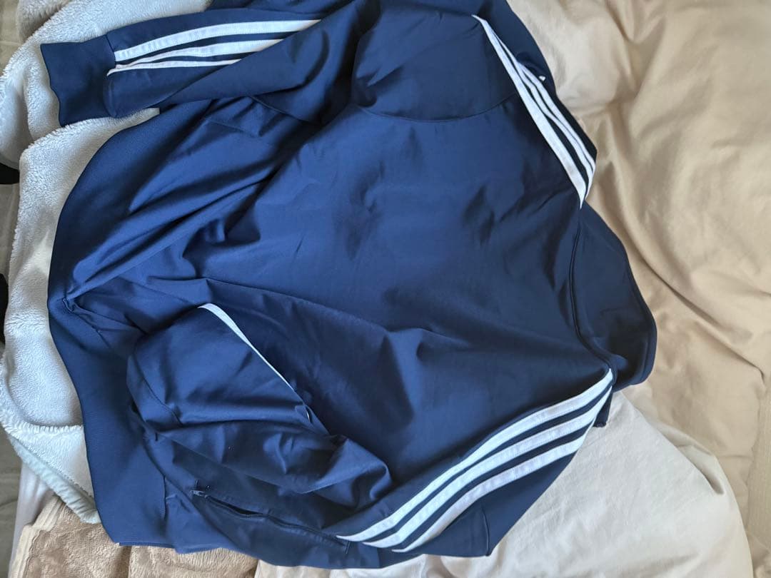 adidas ネイビー ジャージジャケット