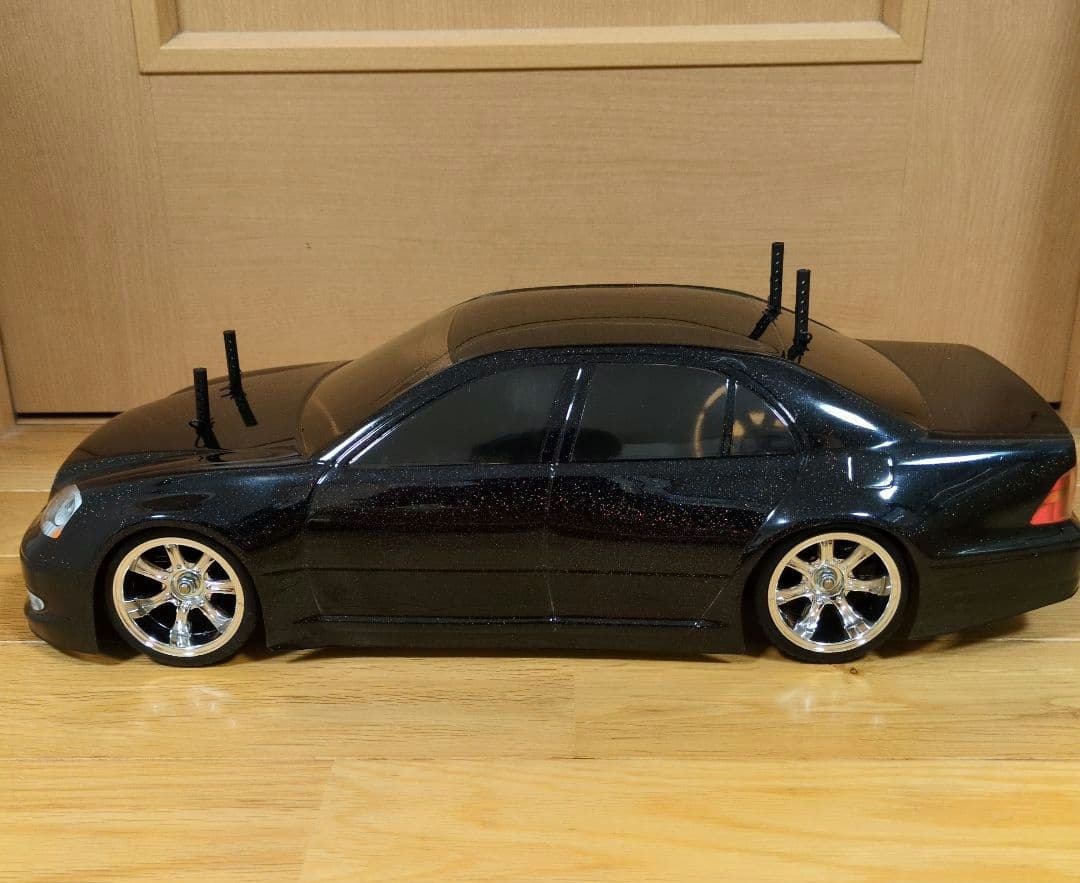 ドリフトラジコン LEXUS セルシオ