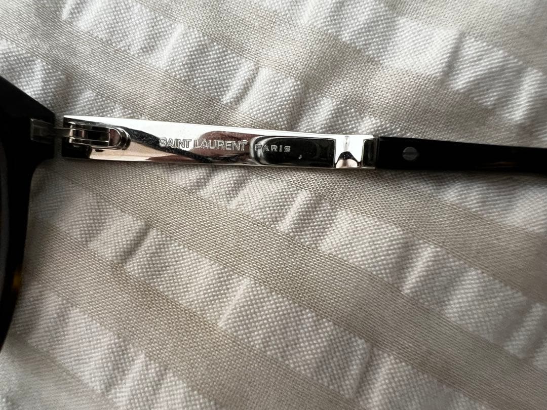 SAINT LAURENT サンローラン　サングラス