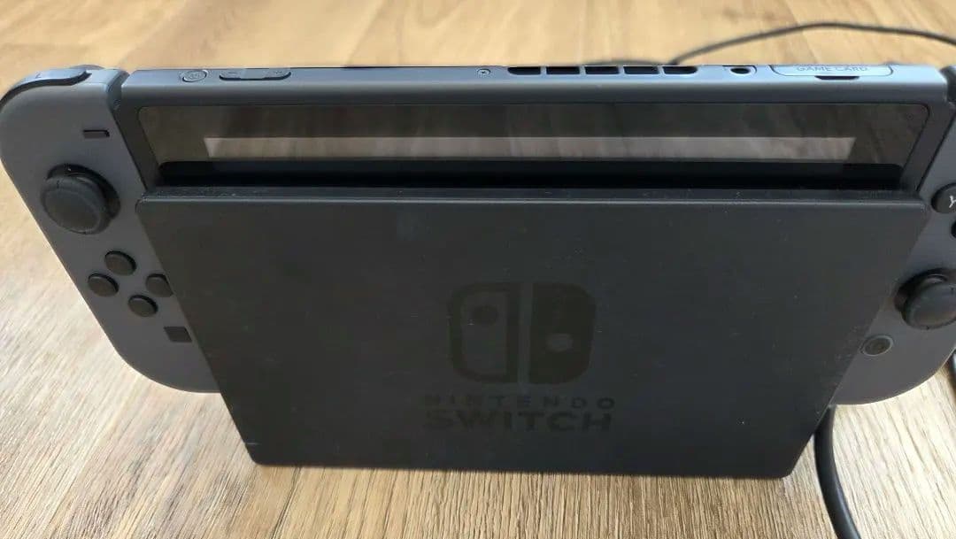 Nintendo Switch 本体 + プロコントローラー2個