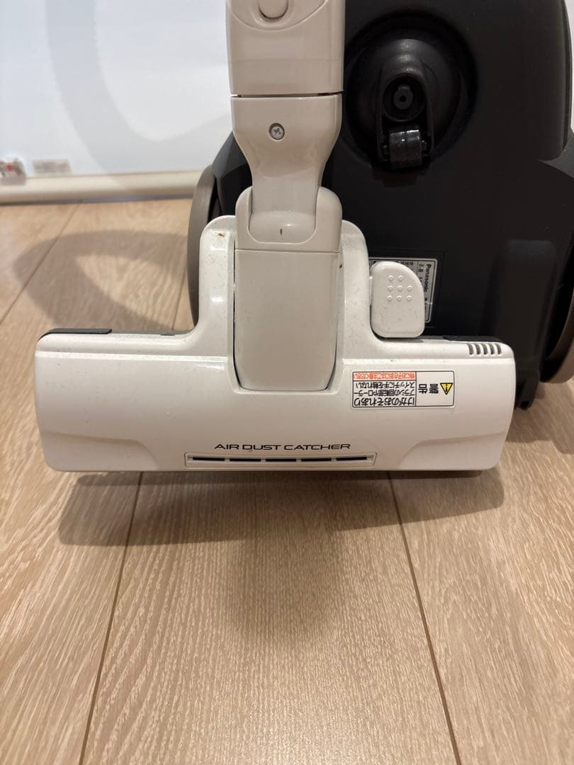 か*ろ様 2019年製 Panasonic 紙パック式電気掃除機 MC-PK20