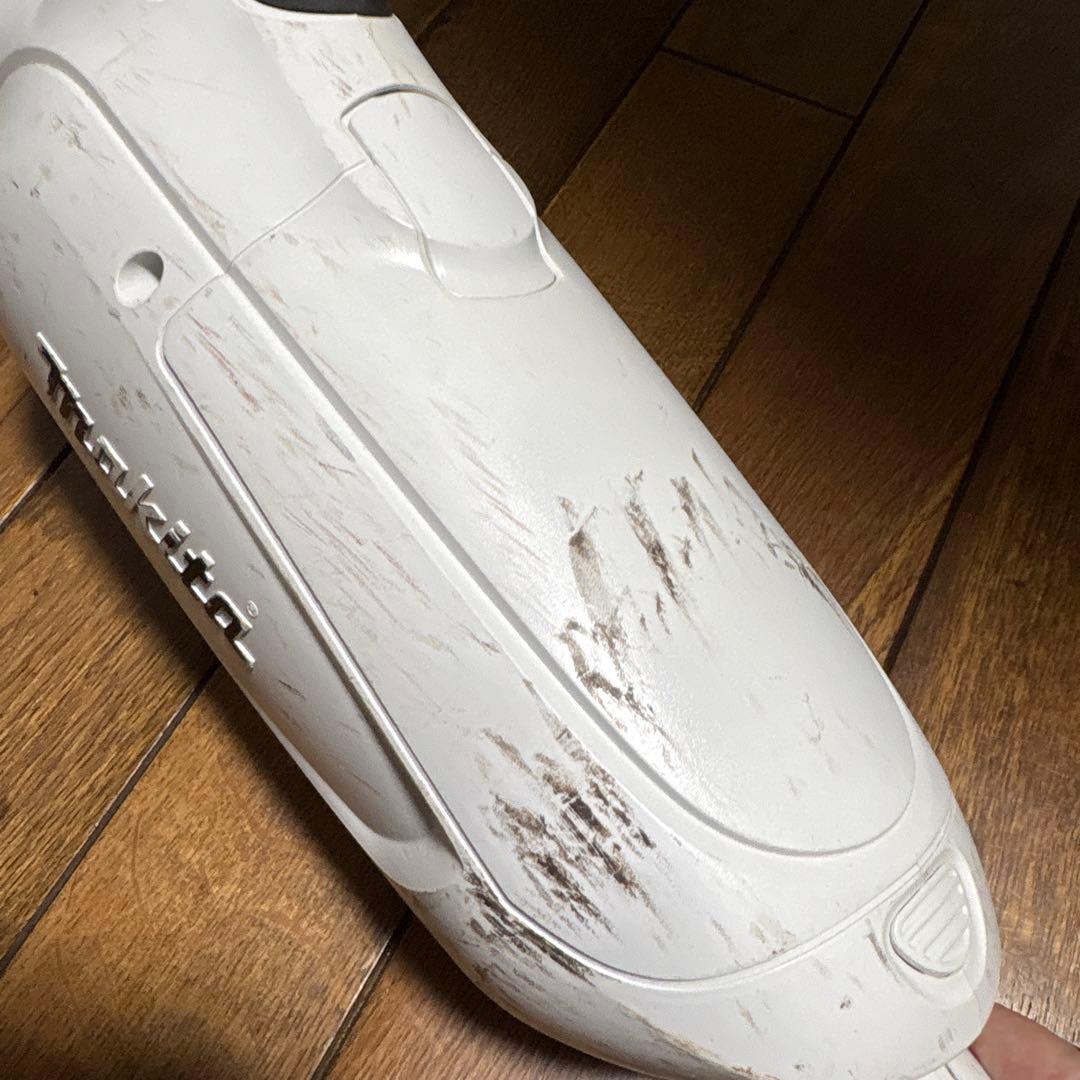 マキタ充電式クリーナ　CL142FD 14.4V