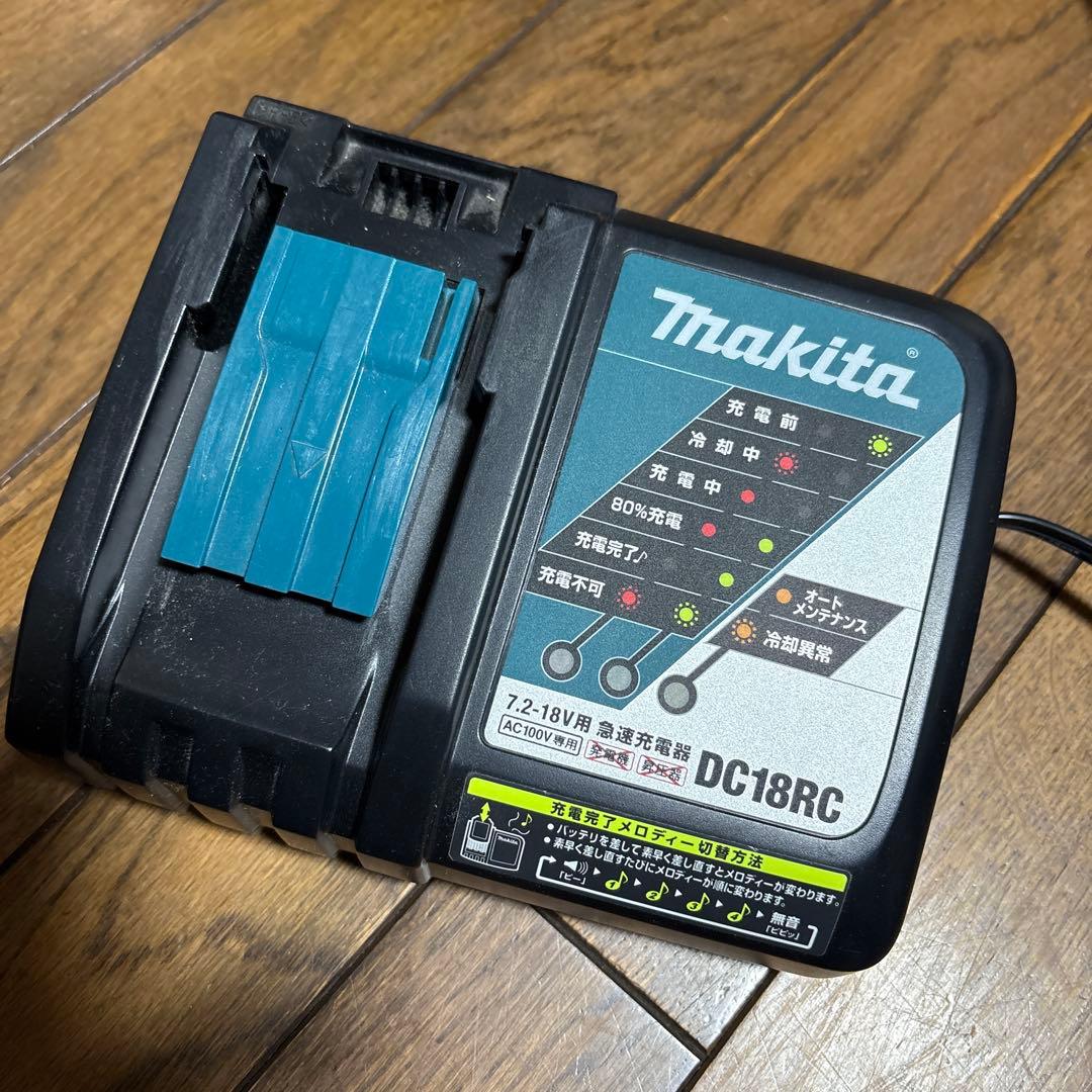 マキタ充電式クリーナ　CL142FD 14.4V