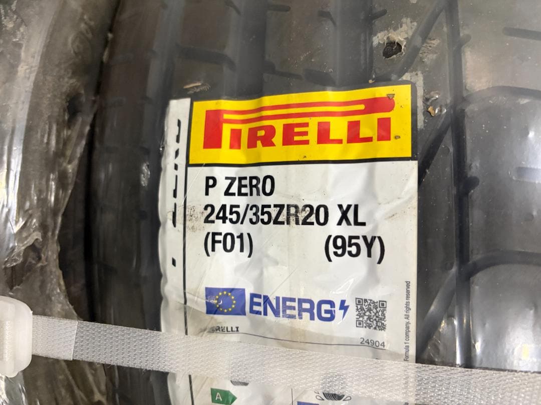 【ツボ】Pirelli P Zero 285/35ZR20　2本