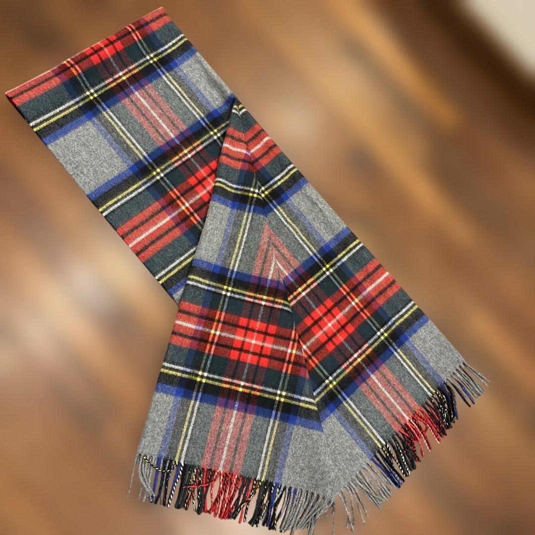 Johnstons of Elgin チェック柄ストール