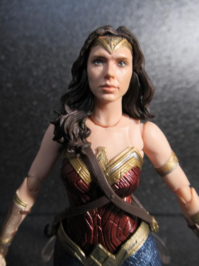ワンダーウーマン（ジャスティン・リーグ）SHFiguartsフィギュア