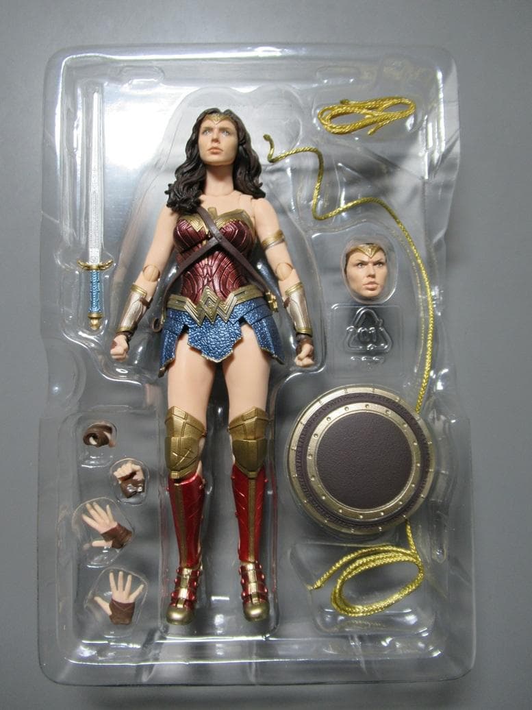ワンダーウーマン（ジャスティン・リーグ）SHFiguartsフィギュア