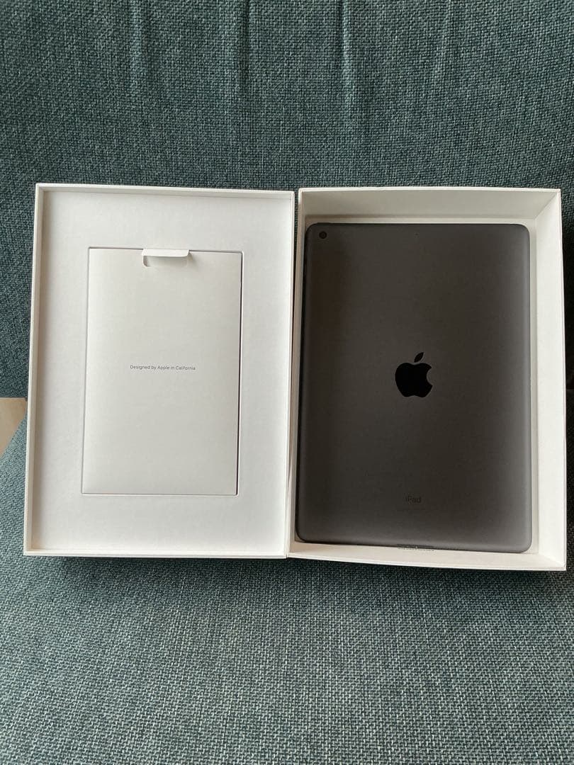 Apple iPad (第8世代) 32GB スペースグレー Wi-Fiモデル