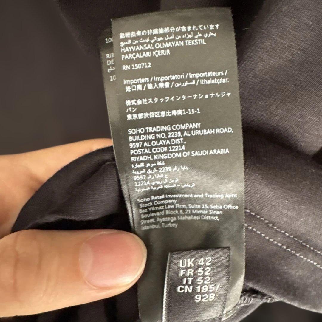 【まいヵ】AMIRI ブラック Tシャツ