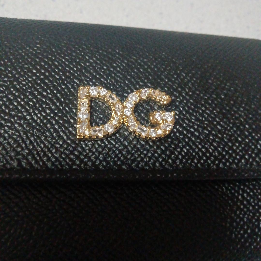 DOLCE & GABBANA ブラック三つ折り財布