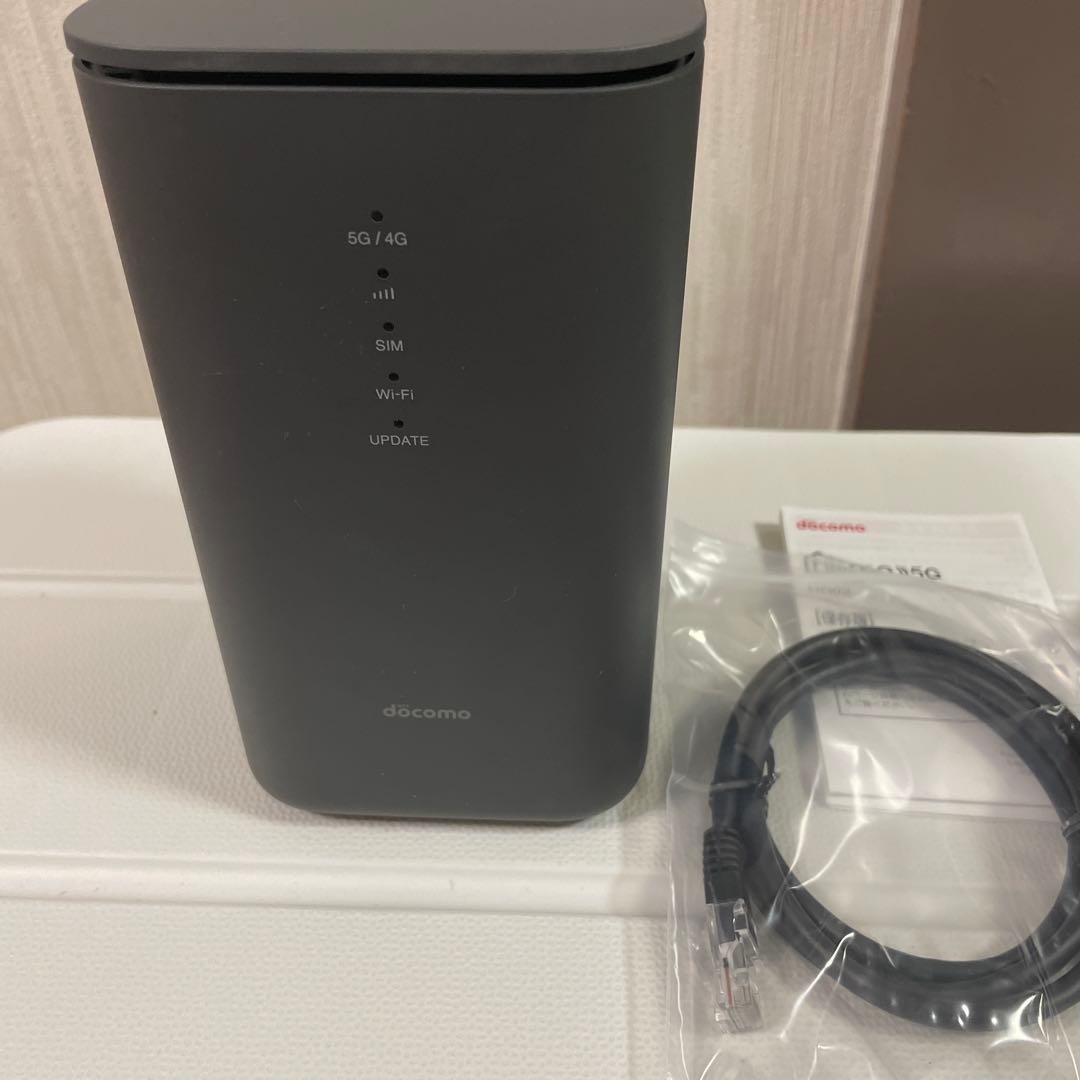 NTT docomo  5G HR02 Wi-Fiルーター