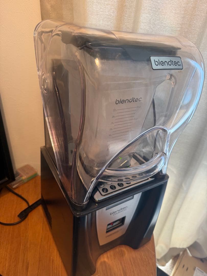 家庭用Blendtec ブレンダー 防音カバー付 動作OK スムージー店使用品