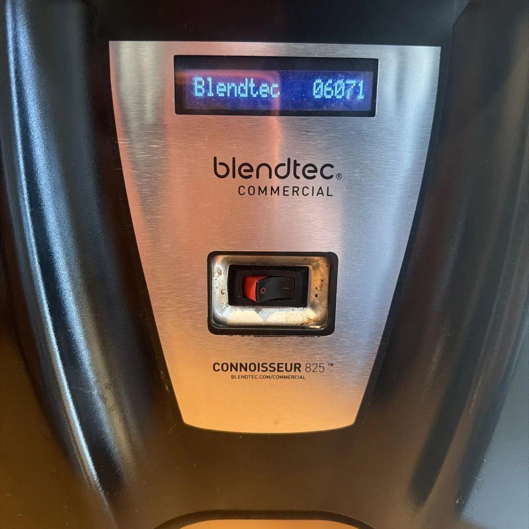 家庭用Blendtec ブレンダー 防音カバー付 動作OK スムージー店使用品