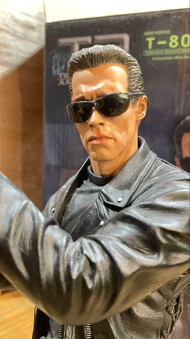 バ*ラ様 ターミネーター T-800 フィギュア